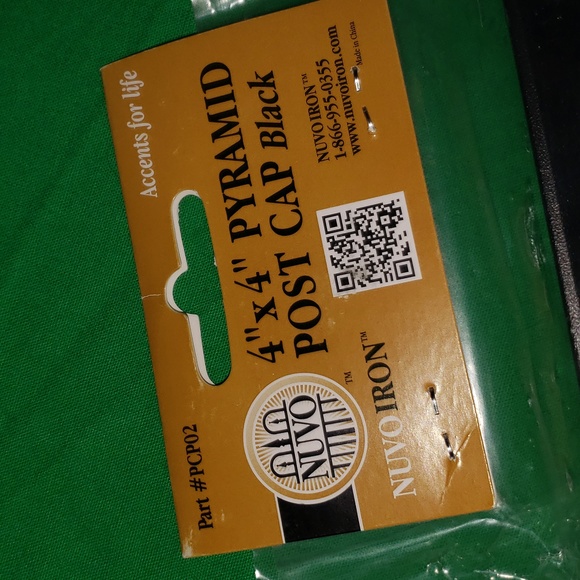 Nuvo Iron 4'x4 Pyramid Post Cap Black New - Picture 2 of 3